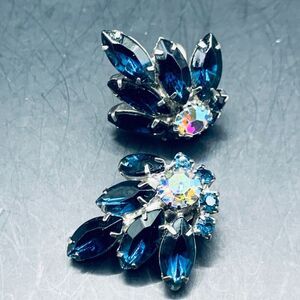 Vintage Earrings 1950s Blue Aurora Borealis Silver Tone Large Cluster Clip on